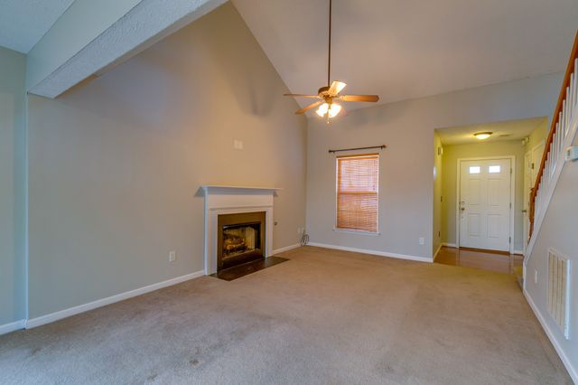 2012 McCrory Pl, Spring Hill, TN 37174