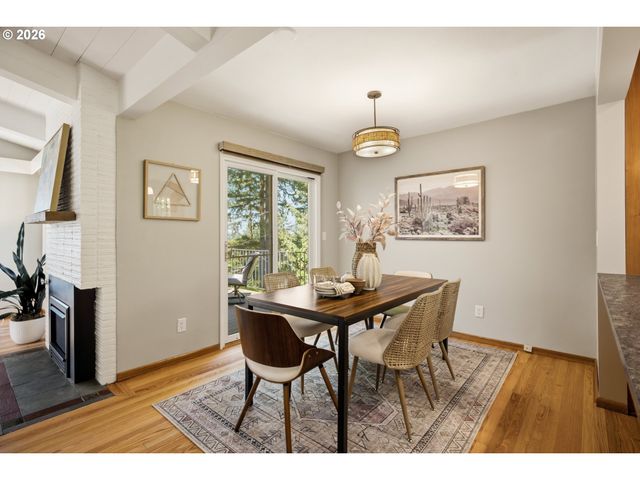 5211 Sw 18TH Pl, Portland, OR 97239