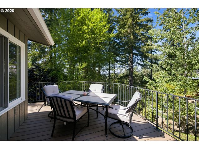 5211 Sw 18TH Pl, Portland, OR 97239