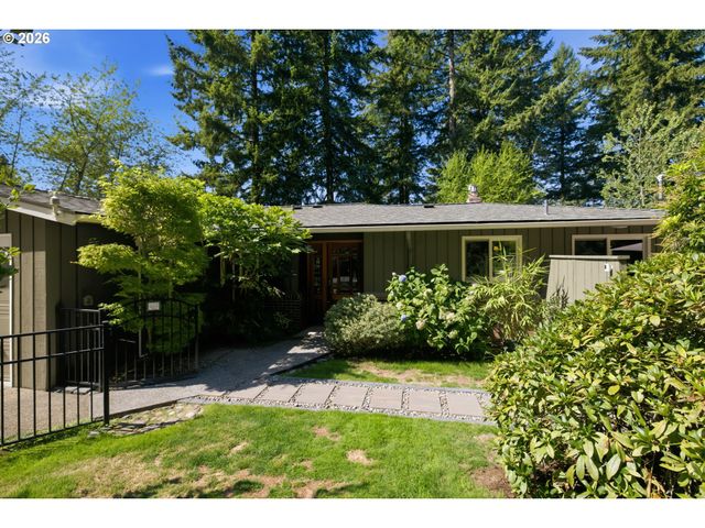 5211 Sw 18TH Pl, Portland, OR 97239