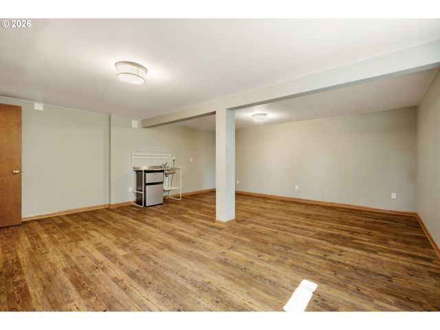 5211 Sw 18TH Pl, Portland, OR 97239