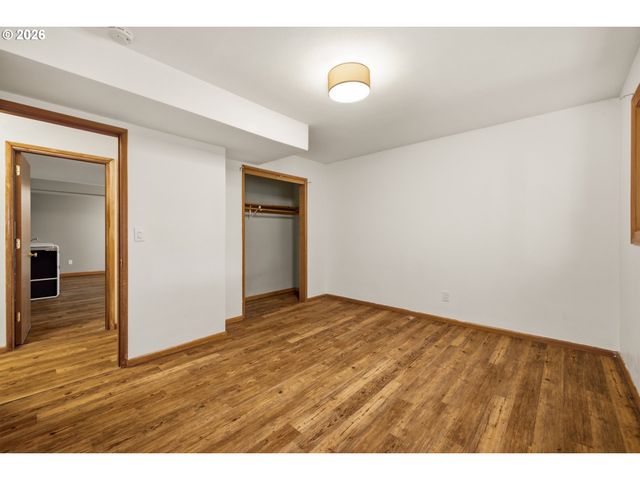 5211 Sw 18TH Pl, Portland, OR 97239