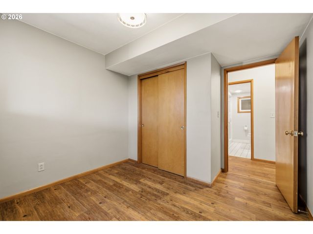 5211 Sw 18TH Pl, Portland, OR 97239