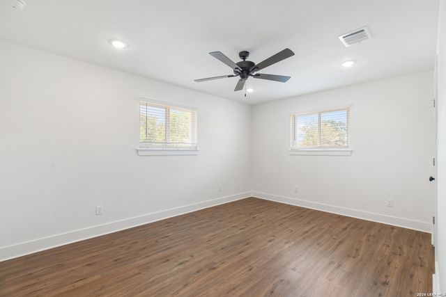 7227 CORSICANA ST, Iola, TX 77861