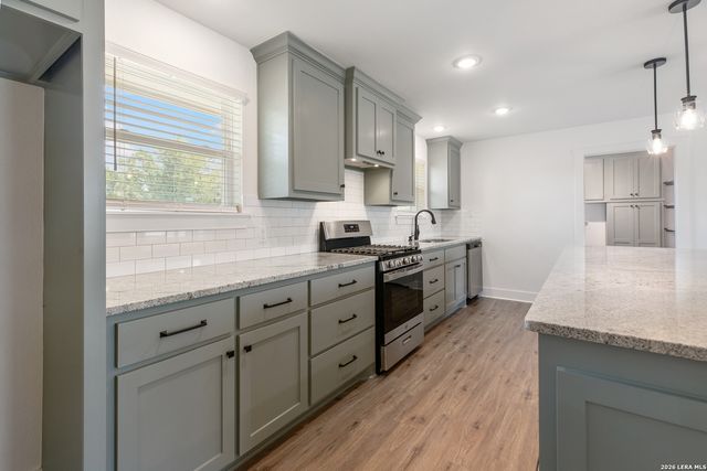 7227 CORSICANA ST, Iola, TX 77861