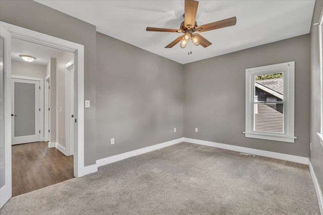 737 Grant Street, Bettendorf, IA 52722