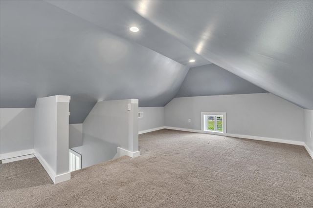 737 Grant Street, Bettendorf, IA 52722