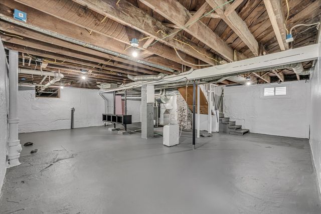 737 Grant Street, Bettendorf, IA 52722