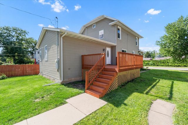 737 Grant Street, Bettendorf, IA 52722
