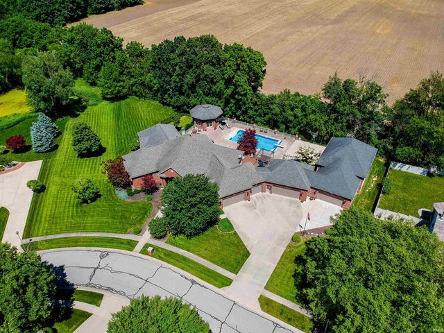 136 Tulip Circle, Bremen, IN 46506