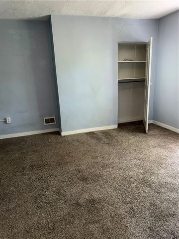 49 Sterling St, South Side, PA 15203