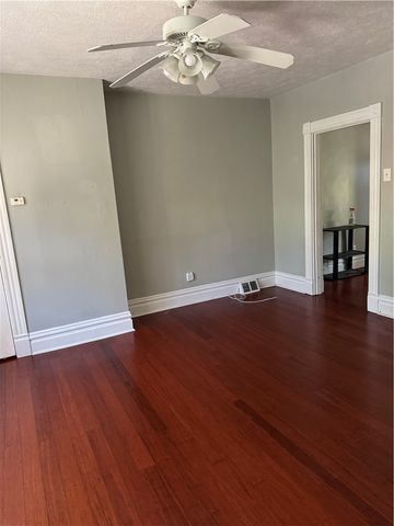 49 Sterling St, South Side, PA 15203