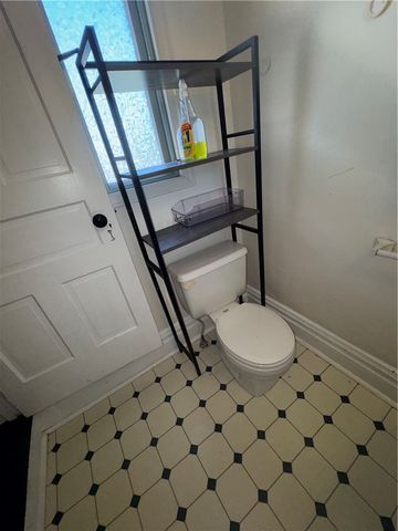 49 Sterling St, South Side, PA 15203