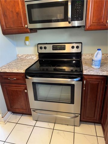 49 Sterling St, South Side, PA 15203