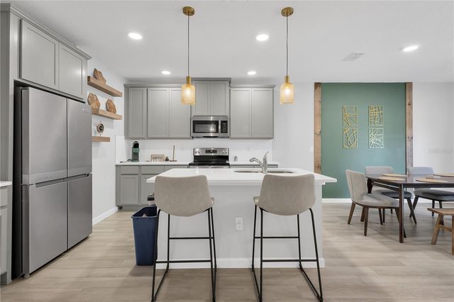 2843 NARCOOSSEE COMMONS WAY, St Cloud, FL 34771