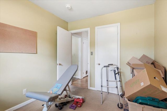 17 Rotunda Avenue, Essex Junction, VT 05452