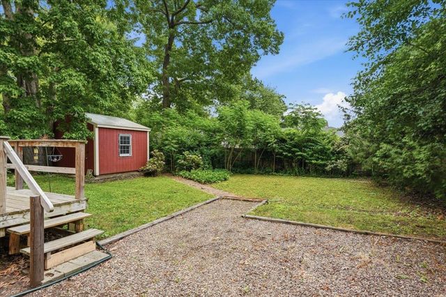 17 Rotunda Avenue, Essex Junction, VT 05452
