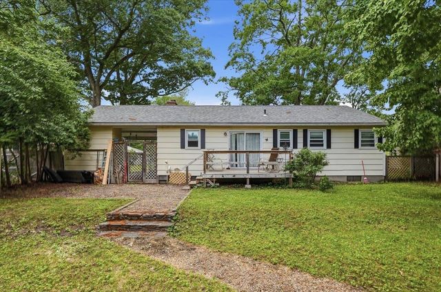 17 Rotunda Avenue, Essex Junction, VT 05452