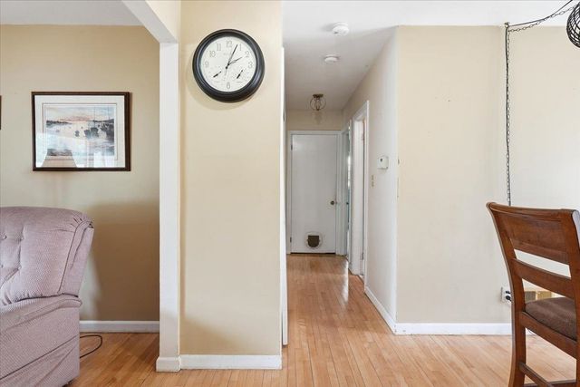17 Rotunda Avenue, Essex Junction, VT 05452