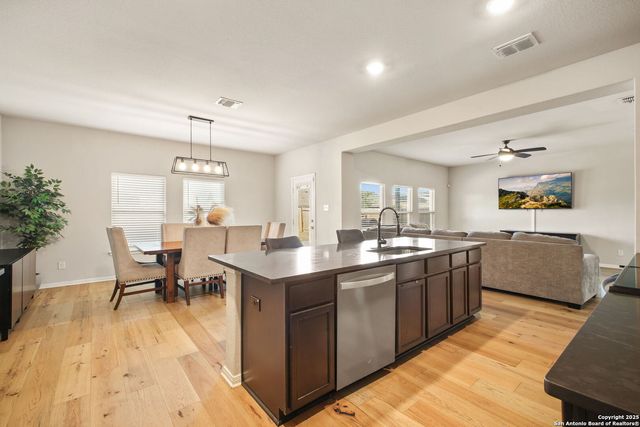 9335 Nubuck Branch, Converse, TX 78109