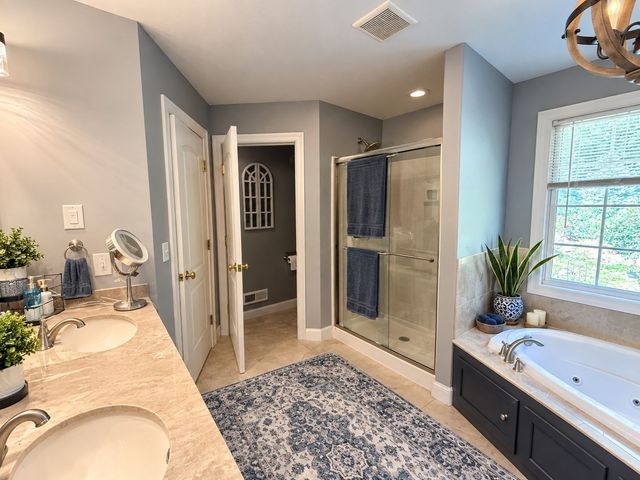 41 Plumtree Way, Agawam, MA 01030