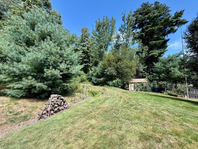 41 Plumtree Way, Agawam, MA 01030