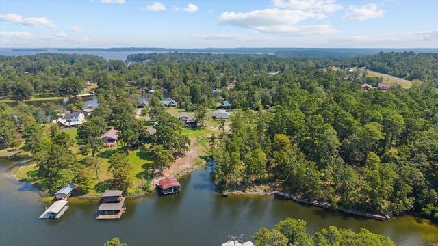 143 Whispering Pine, Burkeville, TX 75932