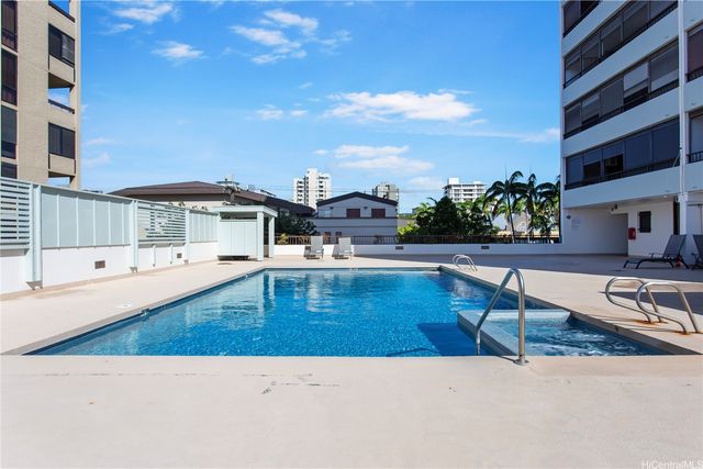 1521 Alexander Street 406, Honolulu, HI 96822