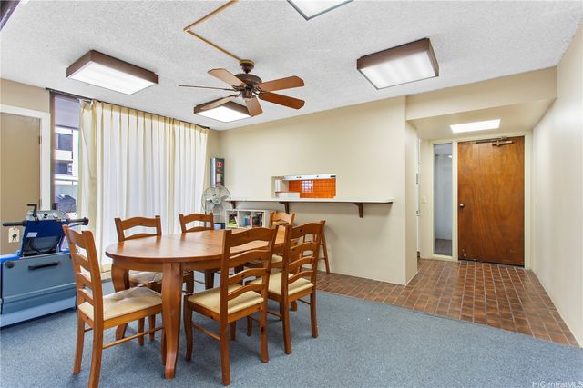 1521 Alexander Street 406, Honolulu, HI 96822