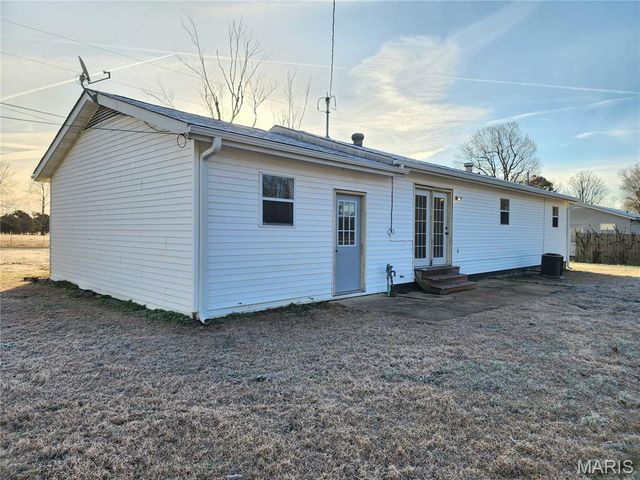 99 Ripley 142e-24, Doniphan, MO 63935