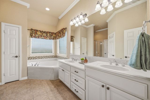 125 Rustling Elm Way, Azle, TX 76020