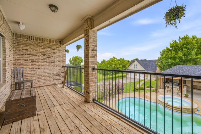 125 Rustling Elm Way, Azle, TX 76020