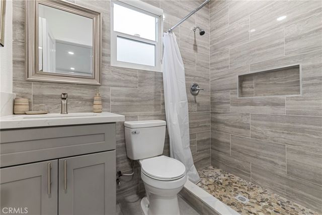 7335 Kyle Street, Tujunga, CA 91042