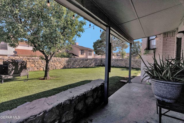 1772 Gregory Jarvis Drive, El Paso, TX 79936