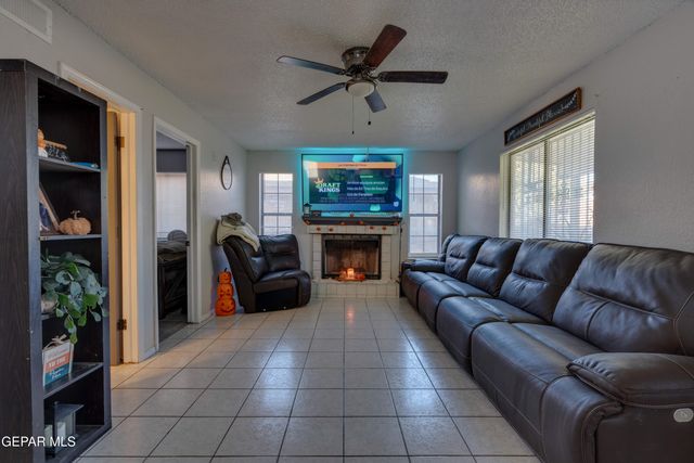 1772 Gregory Jarvis Drive, El Paso, TX 79936