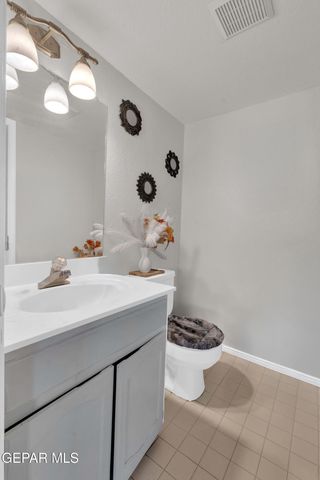 1772 Gregory Jarvis Drive, El Paso, TX 79936