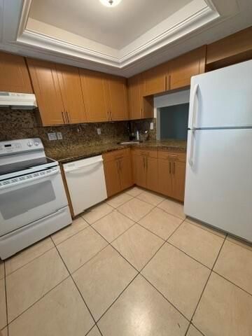 9338 SW 3rd Street 508, Boca Raton, FL 33428