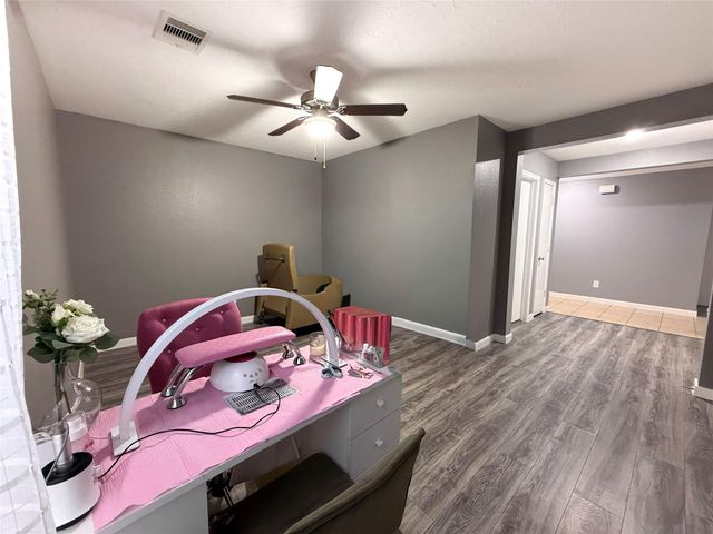 11618 Wren Crossing Drive, Houston, TX 77038