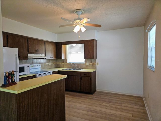360 137TH AVENUE CIRCLE 360, Madeira Beach, FL 33708