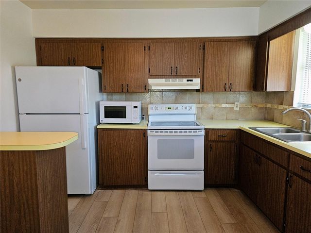 360 137TH AVENUE CIRCLE 360, Madeira Beach, FL 33708
