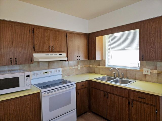 360 137TH AVENUE CIRCLE 360, Madeira Beach, FL 33708