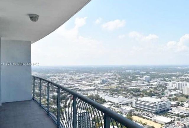 1750 N Bayshore Dr 5105, Miami, FL 33132