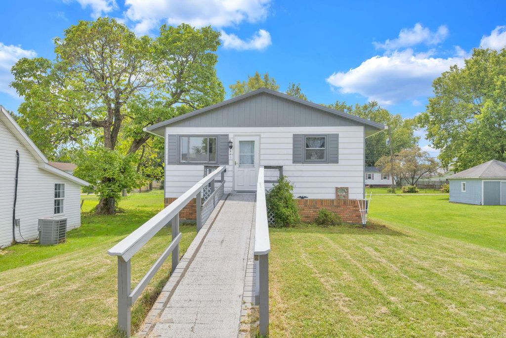 1116 E Chestnut Street, Lancaster, OH 43130