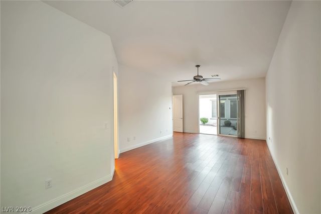 2585 Portsmouth Creek Avenue, Henderson, NV 89052