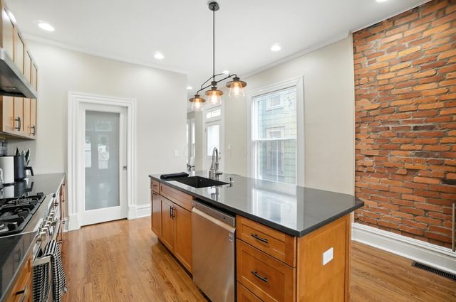 396 W 7th Avenue, Columbus, OH 43201