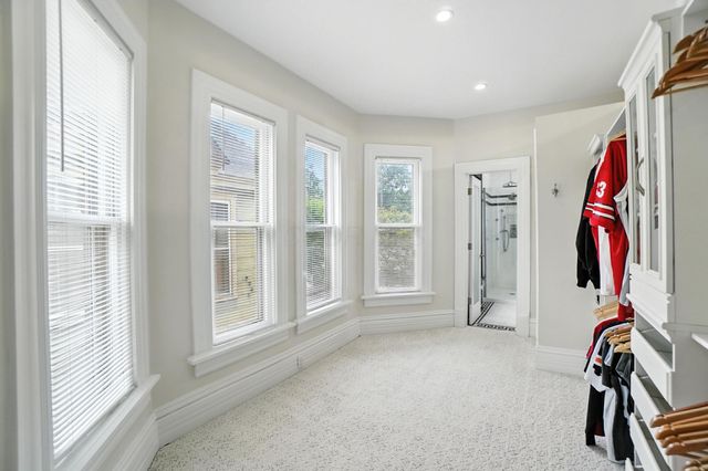 396 W 7th Avenue, Columbus, OH 43201