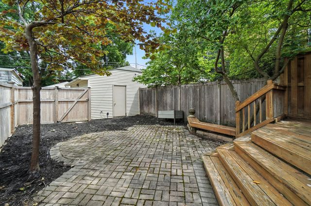 396 W 7th Avenue, Columbus, OH 43201