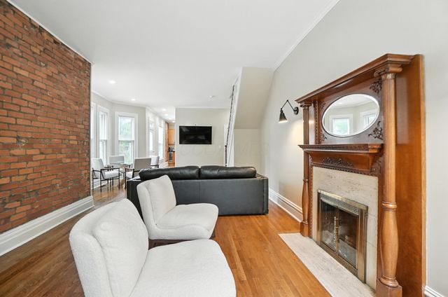 396 W 7th Avenue, Columbus, OH 43201