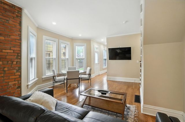 396 W 7th Avenue, Columbus, OH 43201