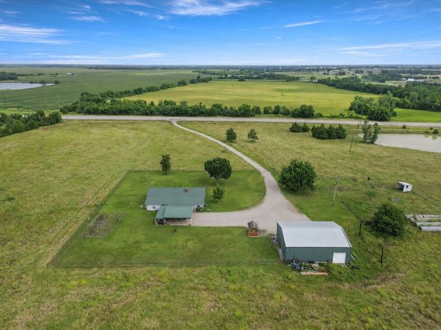 20280 US Highway 82 W, Honey Grove, TX 75446